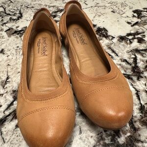 Josef Seibel Women's tan Leather flats
